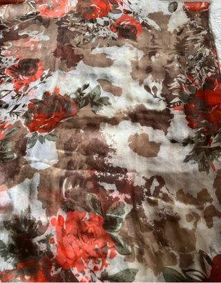 Sciarpa foulard con stampa floreale