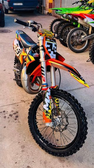 KTM SX 85 2025 .