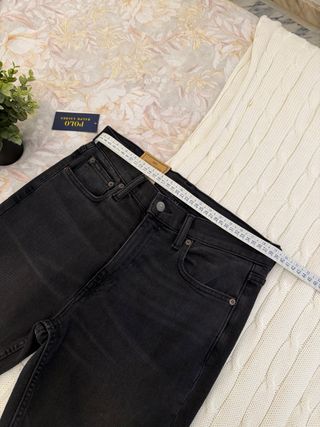 Pantalón vaquero skinny negro Polo Ralph Lauren.