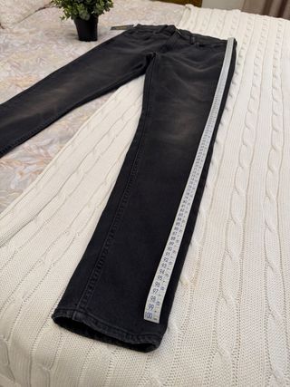 Pantalón vaquero skinny negro Polo Ralph Lauren.