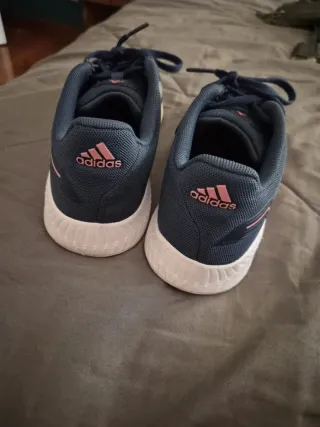 Scarpe bambina Adidas blu e rosa