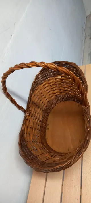Cesta vimini con manico