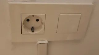 Interruptores y enchufes Niessen beige