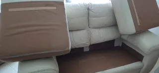 Sofá de piel beige 2 plazas