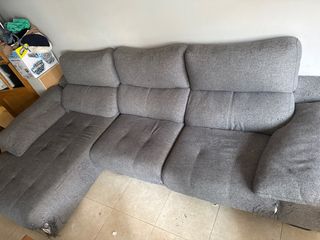 Sofá modular gris de tela