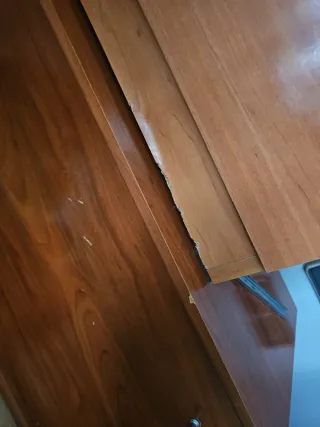 Mueble de madera cerezo