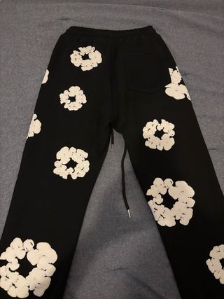 Conjunto Sudadera y Pantalón Denim Tears Negro