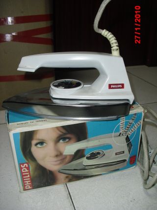 Plancha Ropa Antigua Philips HD1122BT