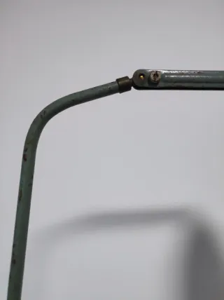 Lámpara industrial antigua para sujetar en mesa