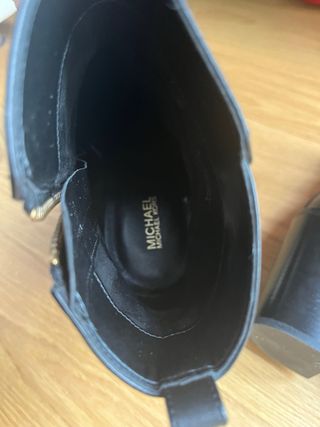 Stivaletti Michael Kors neri con tacco