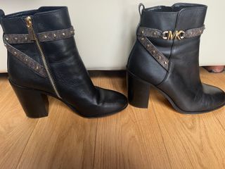 Stivaletti Michael Kors neri con tacco