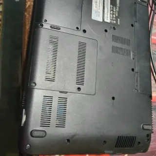 Portátil Samsung RV510  Para piezas .