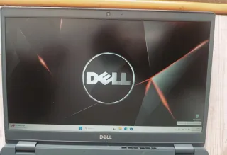 Portátil Dell Latitude 3510 i3 / 8GB RAM / 256GB