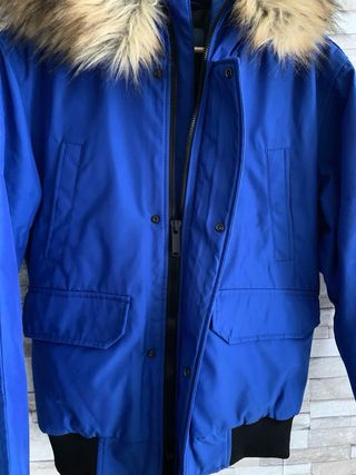 Chaqueta Zara Azul con Capucha y Pelo
