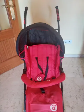 Sillita de paseo roja y negra