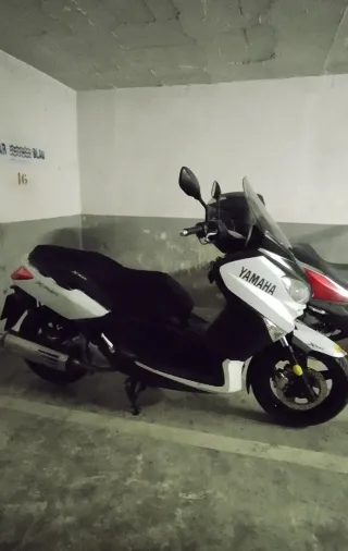 Yamaha Xmax 250cc Scooter 2010.