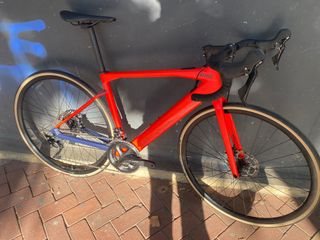 Bicicleta carretera BMC eléctrica AMP 3