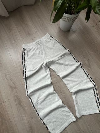 Adidas Joggers Grises Corte Recto Oversize