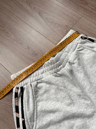 Adidas Joggers Grises Corte Recto Oversize