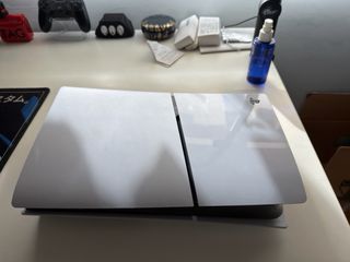 PS5 Slim 1TB con Mando y Juego Final Fantasy XVI