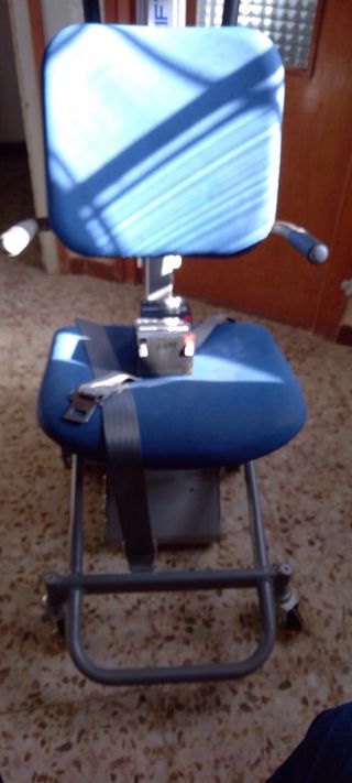 Silla salvaescaleras LiftKAR P1. GmbH