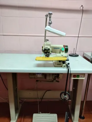 Máquina de coser bajos puntada invisible