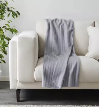 Manta polar gris suave