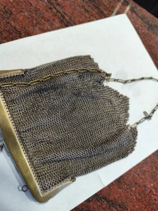 Bolso vintage de plata con cadena