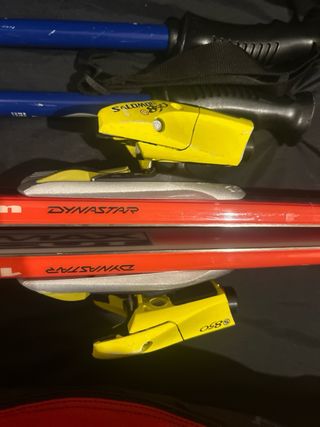 Esquís Dynastar 180cm + Fijaciones Salomon