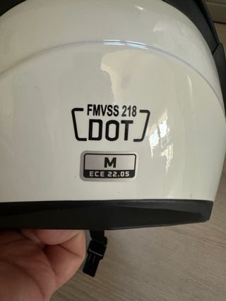 Casco de moto blanco integral