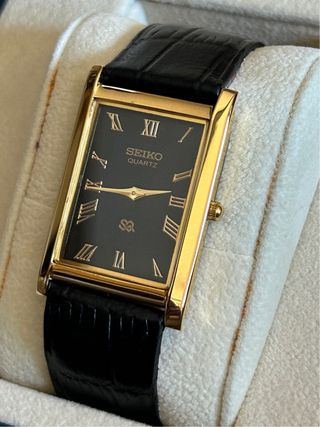 Reloj Seiko Quartz Rectangular.