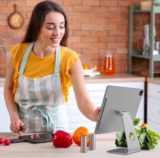 Soporte iPad Pro 12.9 Gris Espacial Cubenest