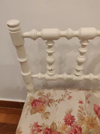 Sillón rinconera antiguo floral