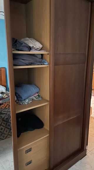 Armario de madera con espejo URGE