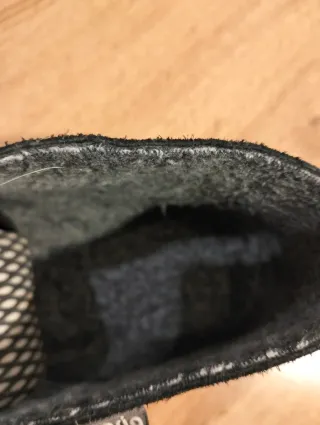 Scarpe Victoria nere scamosciate