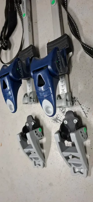 Esquís de travesía Hagan 163 cm : Fijación