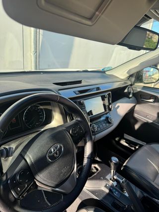 Toyota RAV4 2.5 Hybrid 2WD EXECUTIVE