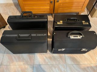 Maletines negros varios