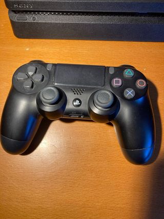PS4 Slim 2TB + Giochi, Cuffie e Controller