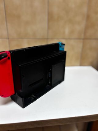 Nintendo Switch Azul/Rojo + Funda y Cascos