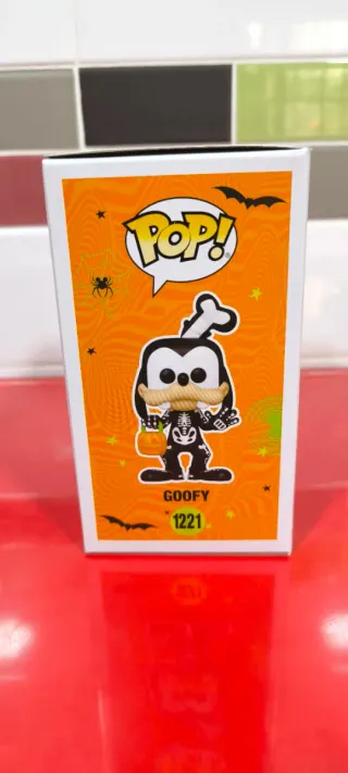 Funko Pop Goofy 1221 Disney Halloween Glow