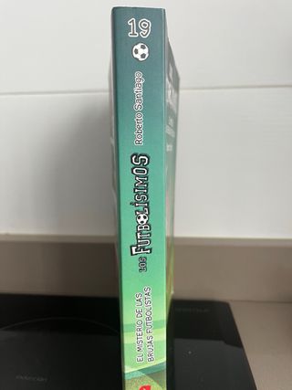 Los Futbolísimos 19: El misterio de las brujas ...