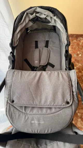 Carro de bebé convertible en silla