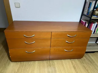 Cómoda de madera con 6 cajones