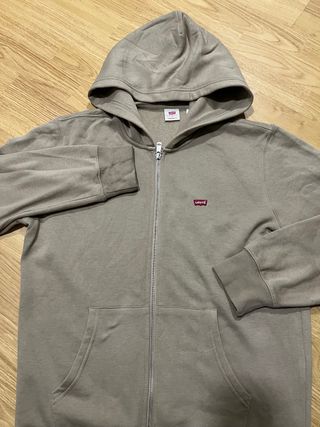 Sudadera Levi's con capucha y cremallera