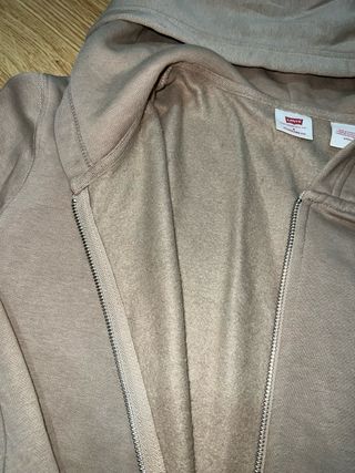 Sudadera Levi's con capucha y cremallera