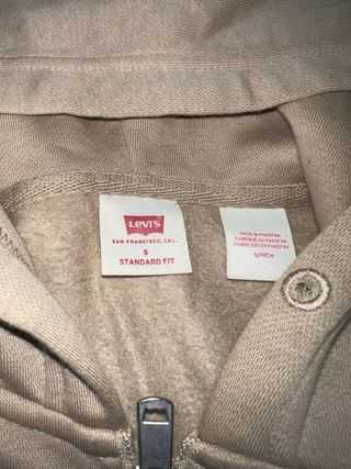 Sudadera Levi's con capucha y cremallera