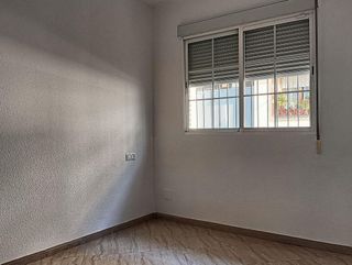 Piso en venta en Huelma