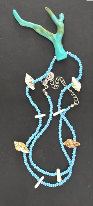 Collana perline blu con corallo