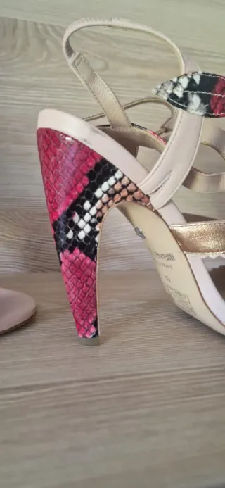 Sandalias Just Cavalli Tacón Oro y Rojo